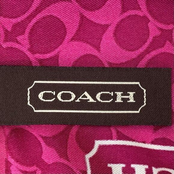Coach Signature Multi-Colored Houndstooth 100% Silk Scarf. EUC! - Picture 5 of 7